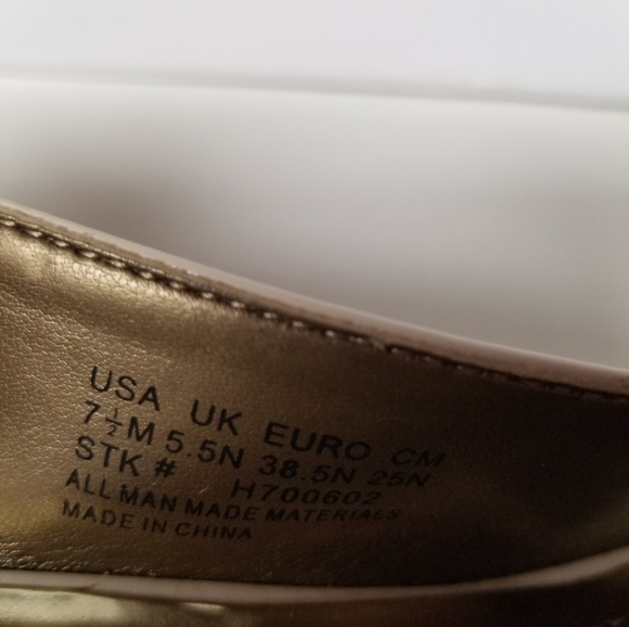 EUC Soft Style Heels Size 7.5M - Picture 2 of 8